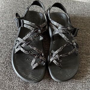 Women's Chaco Black Strappy Sandals size 8
